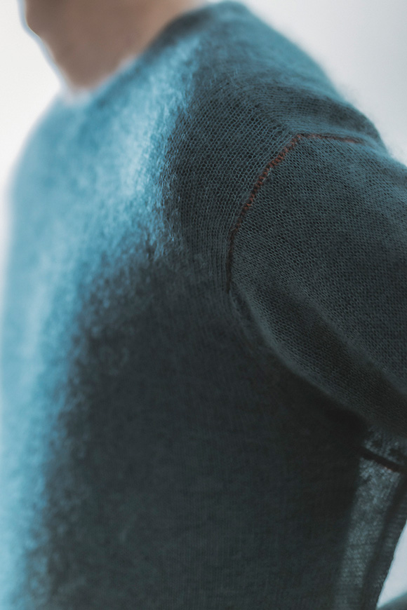 A272-04_smoky fjord green