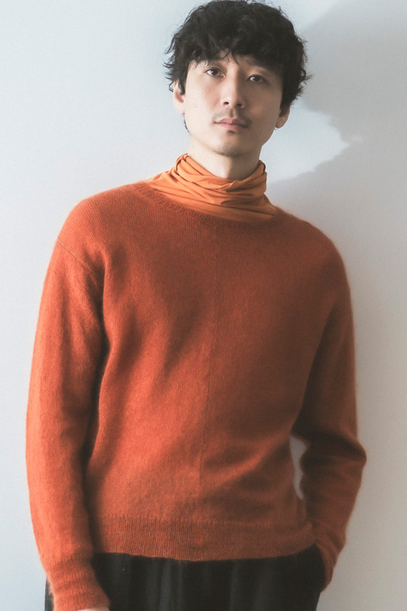 A272-04_winterberry orange