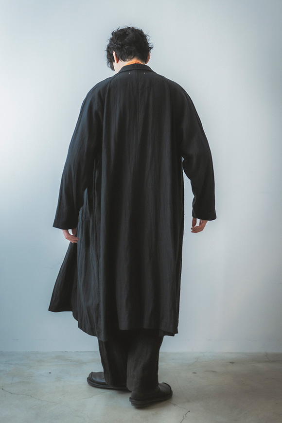 A272-05_cinder black