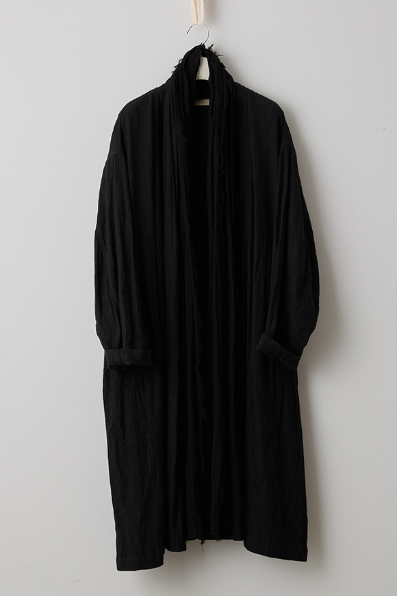 A272-06_cinder black