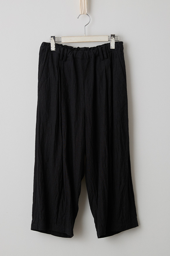 A272-08_cinder black