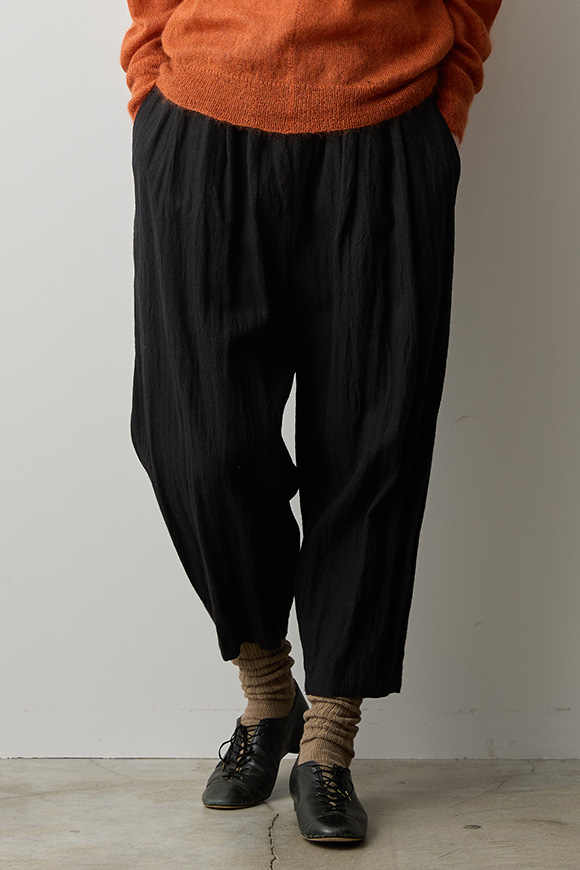 A272-09_cinder black