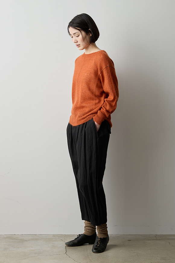 A272-09_cinder black