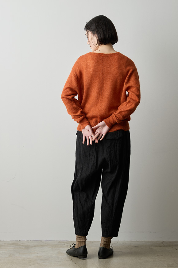 A272-09_cinder black