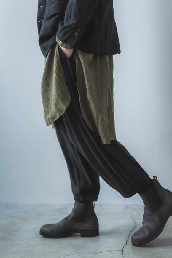 A272-09_cinder black