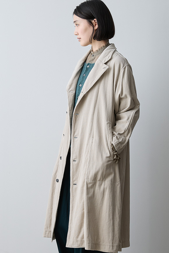 A272-19_frosty beige