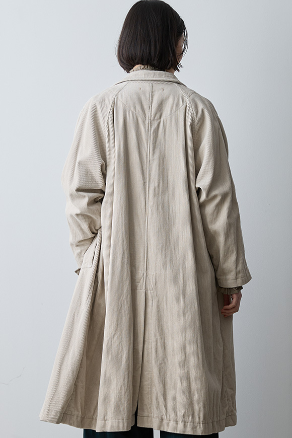 A272-19_frosty beige