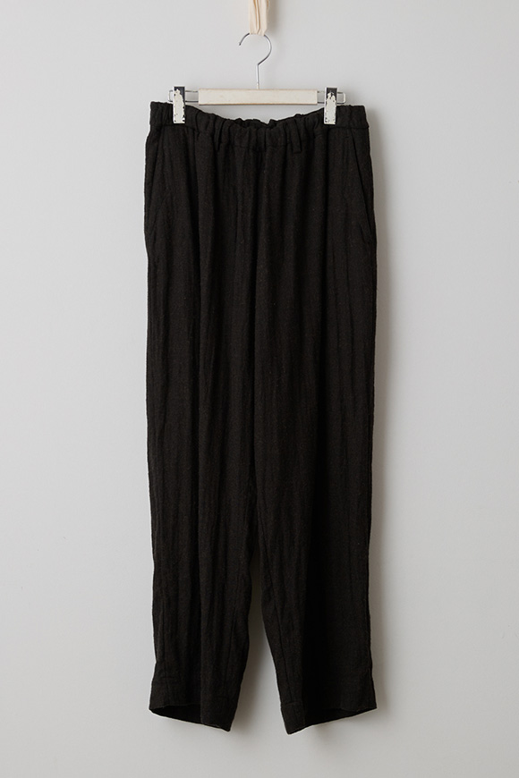 A272-23_charred black