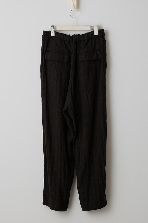 A272-23_charred black