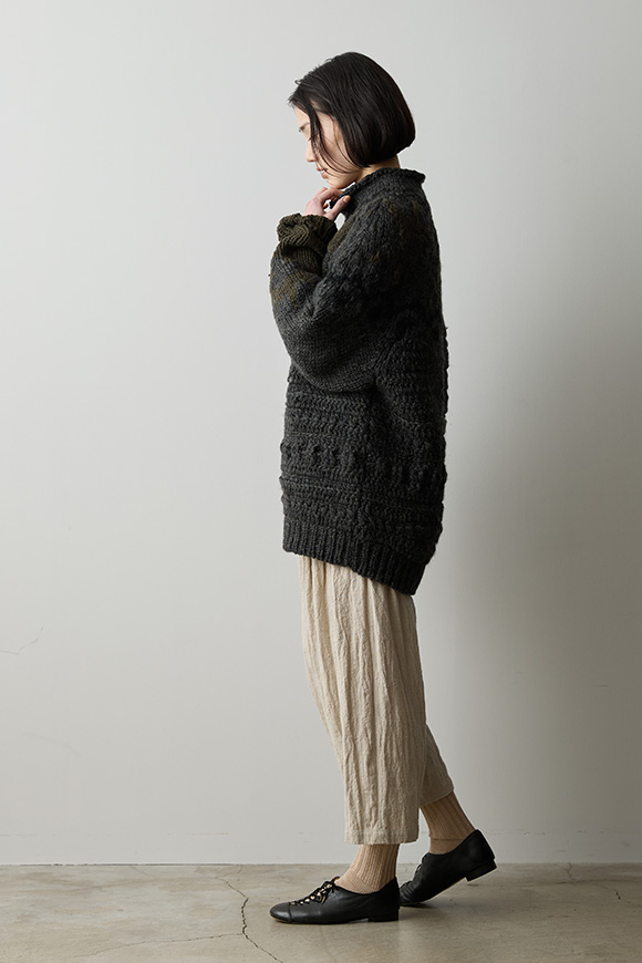 A272-24_charcoal khaki