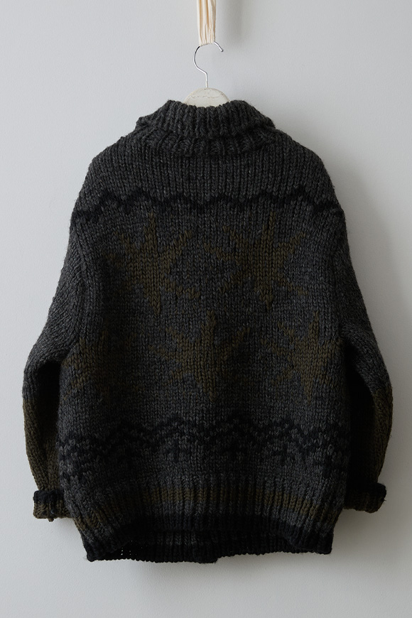 A272-25_charcoal khaki