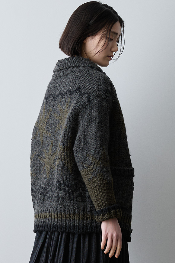 A272-25_charcoal khaki