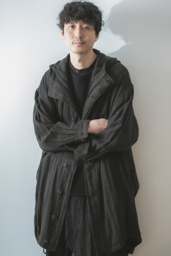 A272-26_charred black