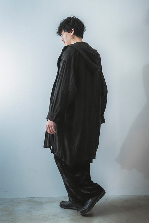 A272-26_charred black