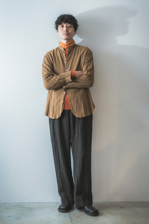 A272-23_charred black