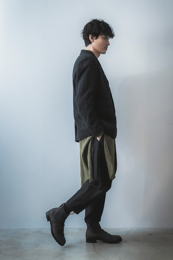 A273-03_cinder black