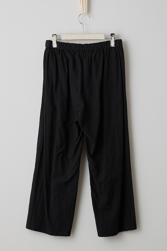 T001-19_black_27aw