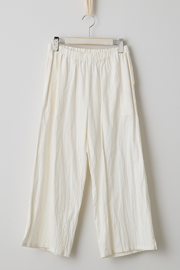 T001-19_off white_27aw