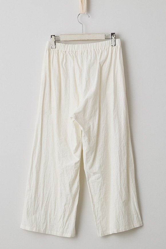 T001-19_off white_27aw