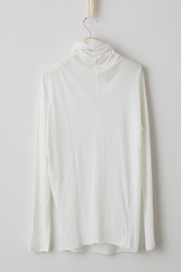 T002-10_white_27aw