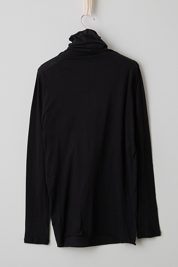 T002-11_black_27aw