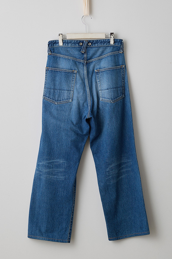 T004-08_damaged_27aw
