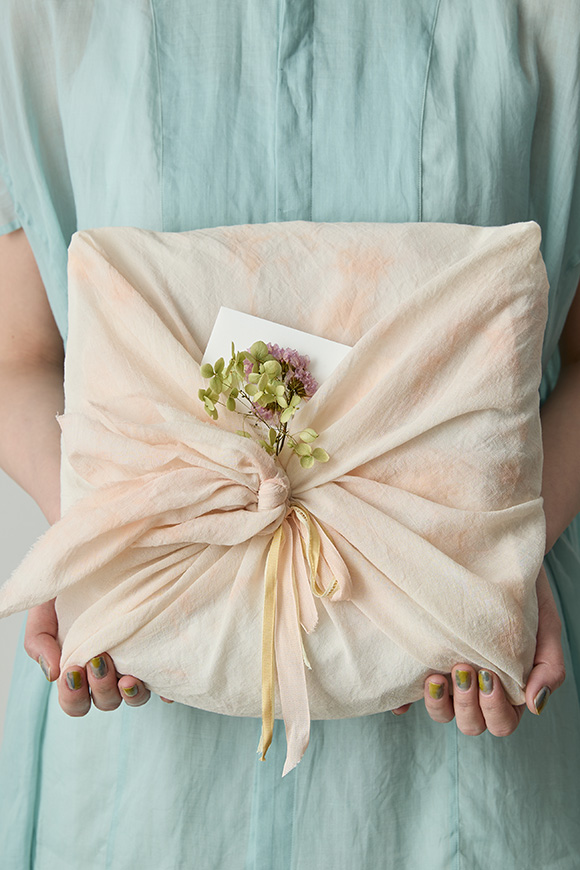 2026-mothers-day-special-gift-wrapping