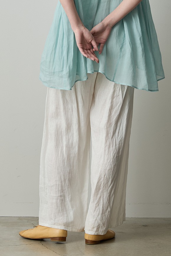 S261-26_off white