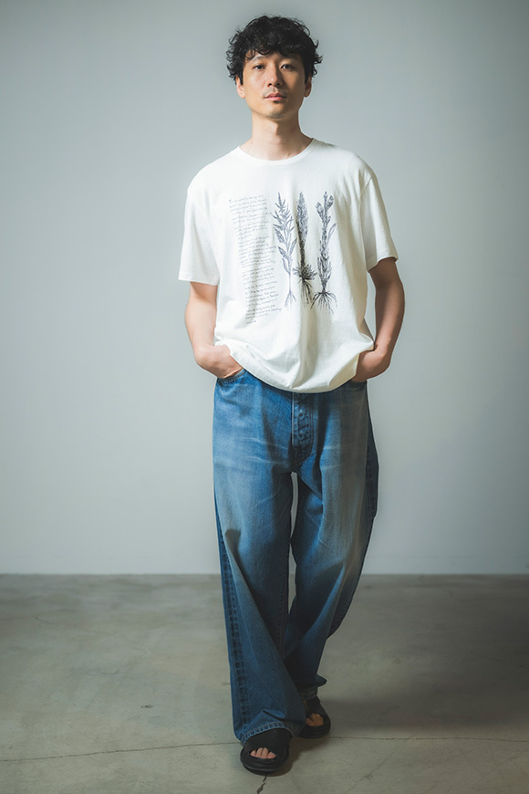 B272-03_off white
