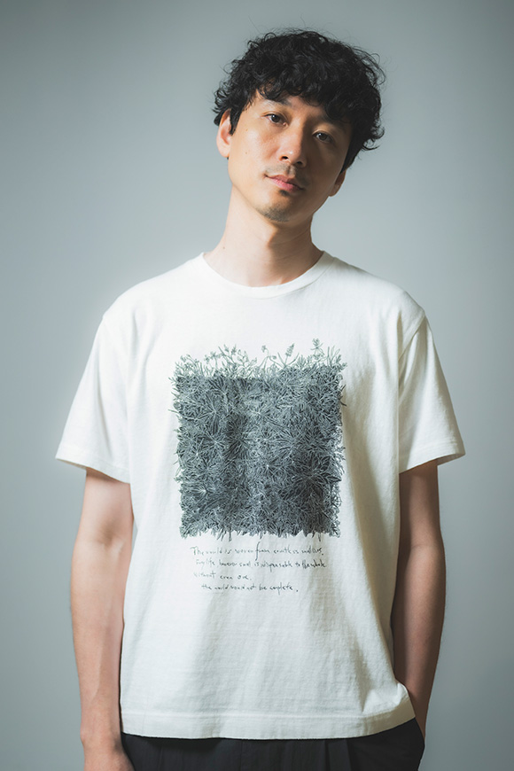 B272-04_off white