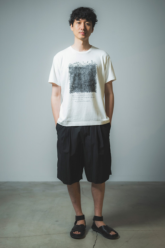 B272-04_off white