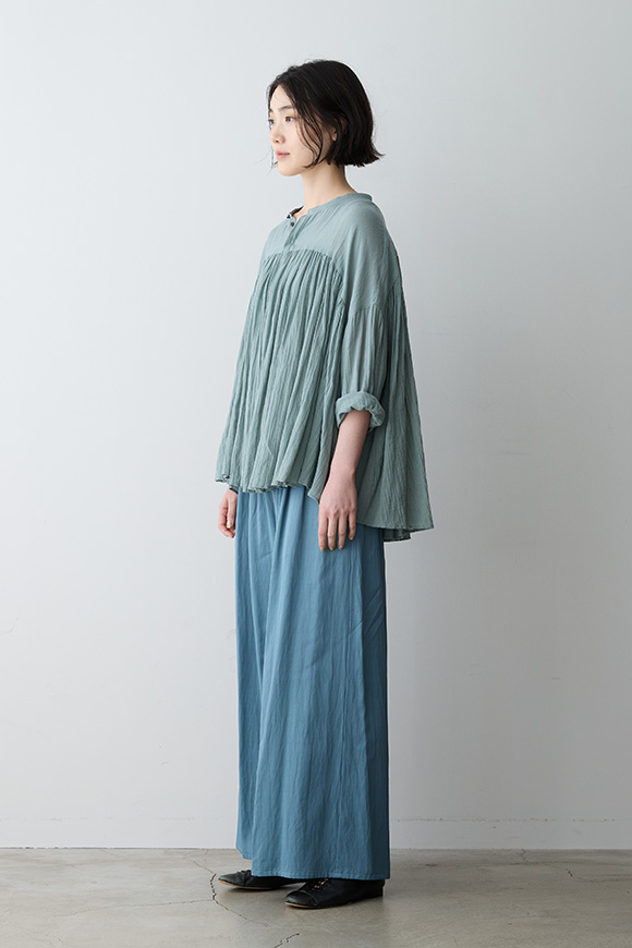 S271-06_bluette