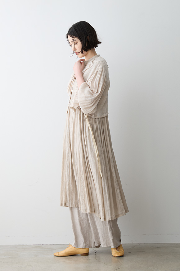 S271-33_mist ivory
