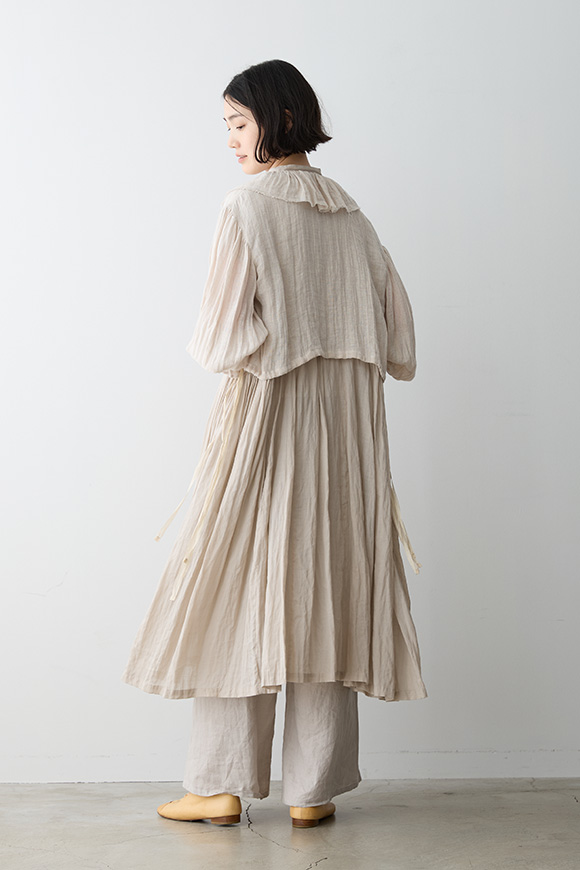 S271-04_ivory
