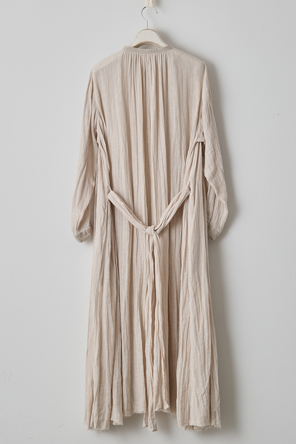 S271-05_ivory