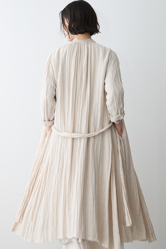 S271-05_ivory