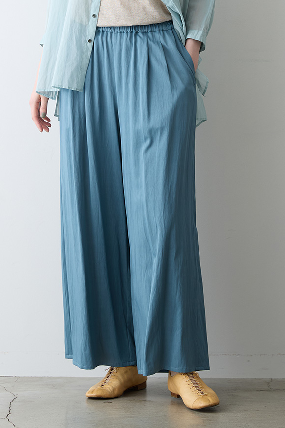 S271-06_bluette