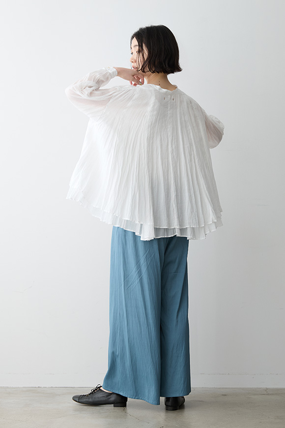 S271-09_off white