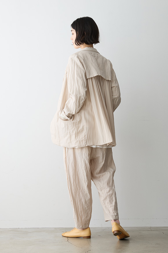 S271-24_off white