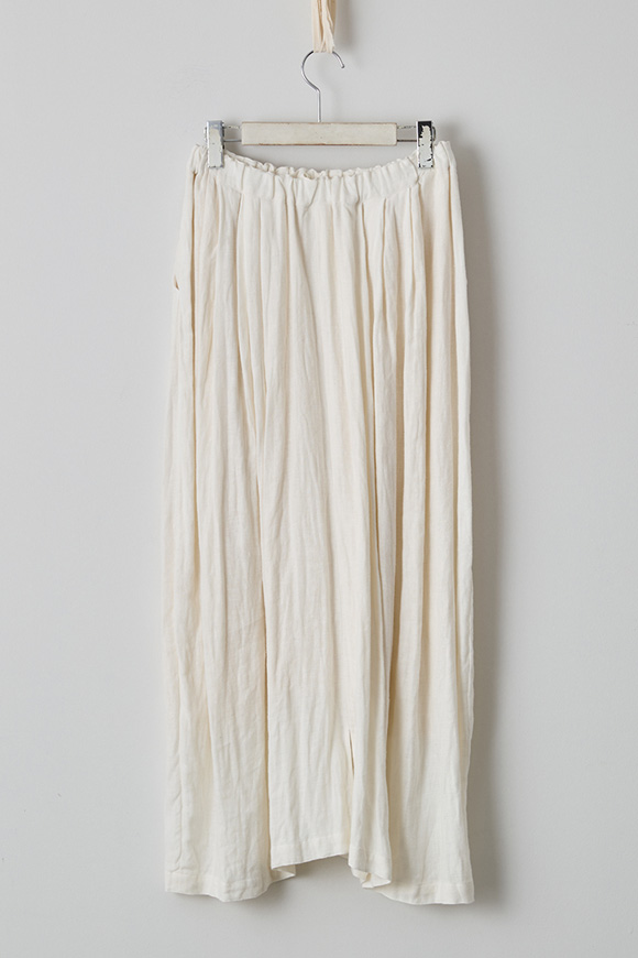 S271-19_off white
