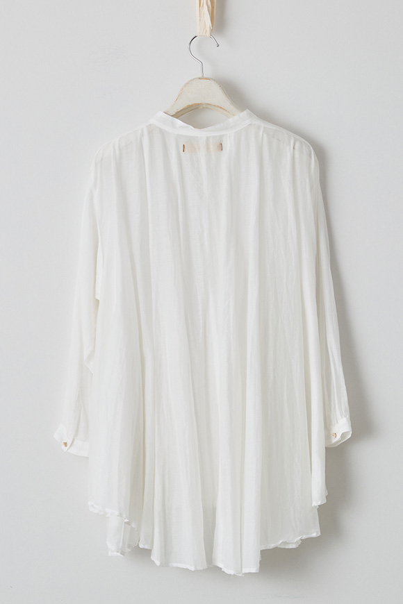 S271-23_off white