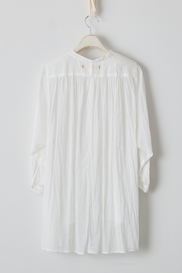 S271-24_off white