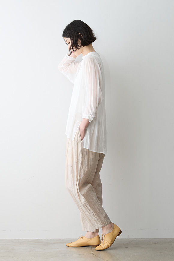 S271-24_off white