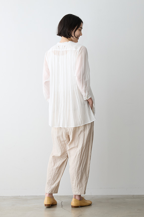 S271-24_off white
