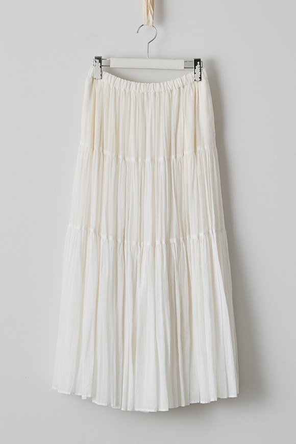 S271-28_off white