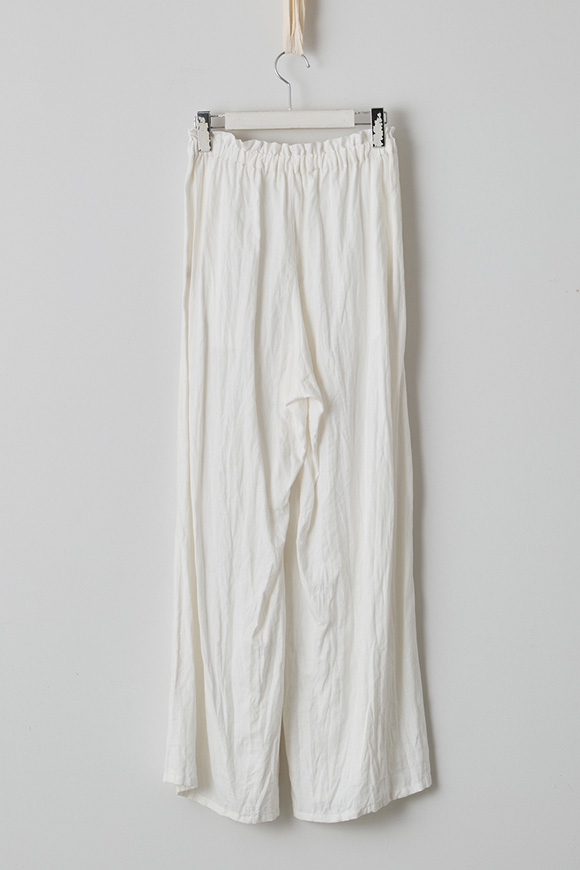 S271-29_off white