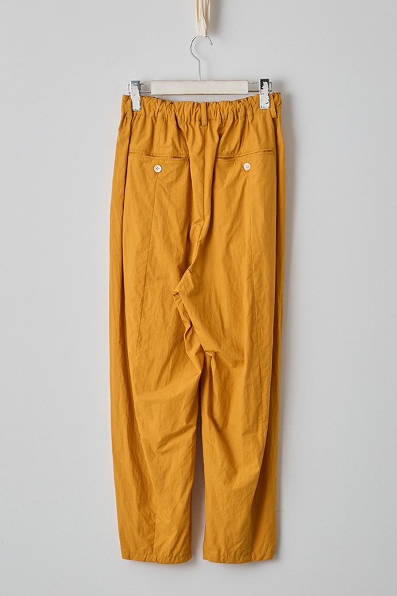 S272-05_marigold