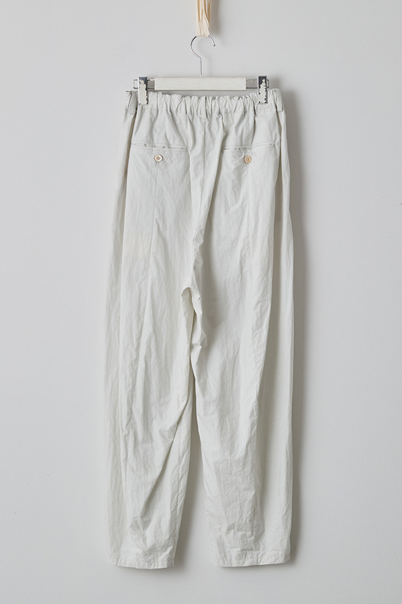 S272-05_mist white