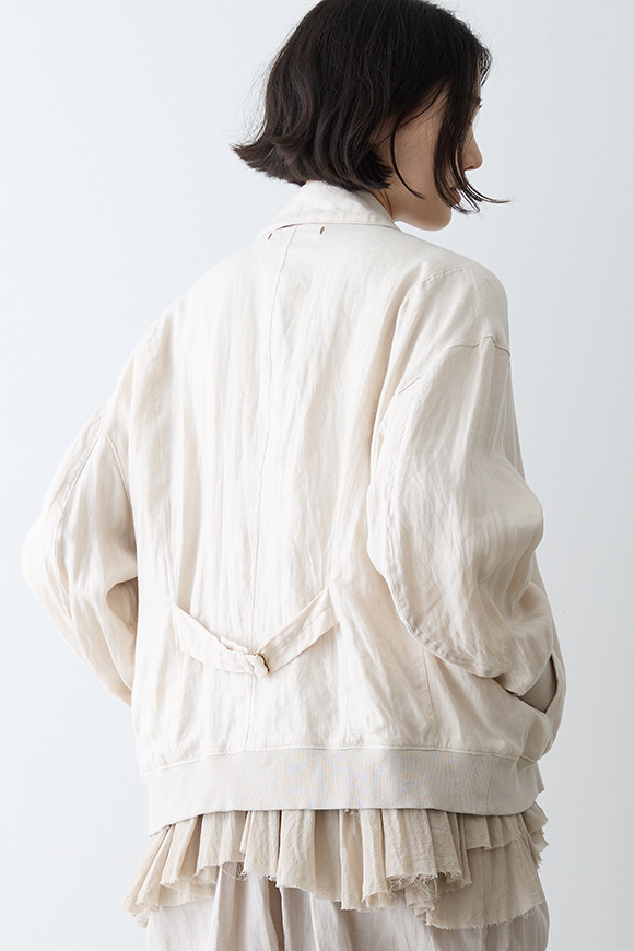 S272-11_ivory