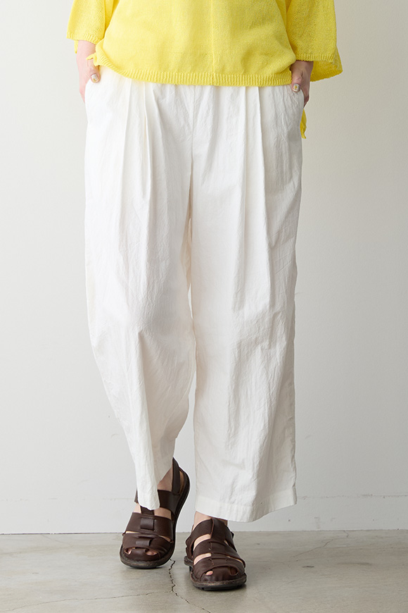 S272-13_off white